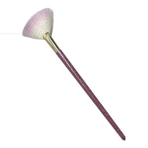 Real Techniques "Brush Crush" #304 Fan Makeup Brush